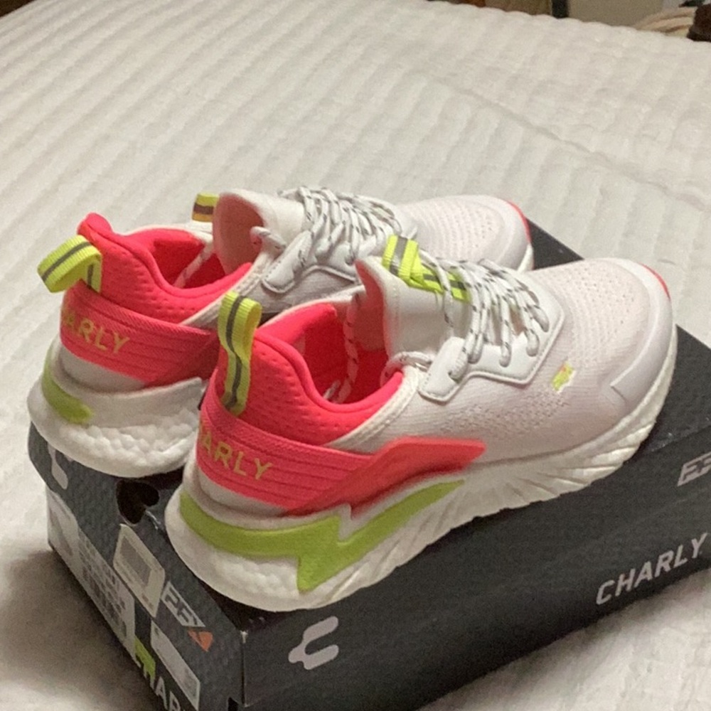 Women’s shoes